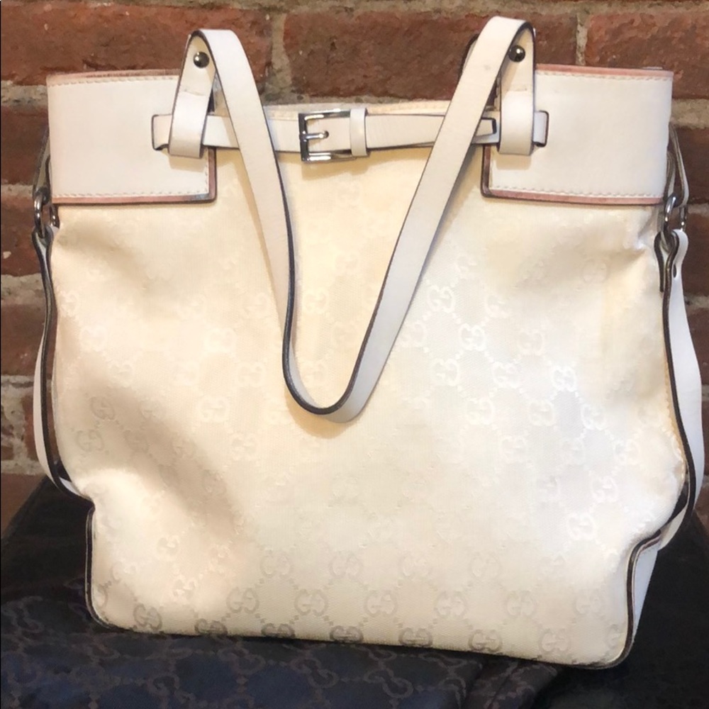 White Gucci Shoulder Bag - Picture 5 of 12